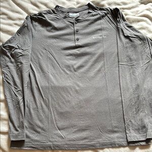 Columbia Men's Gray Long Sleeve Shirt